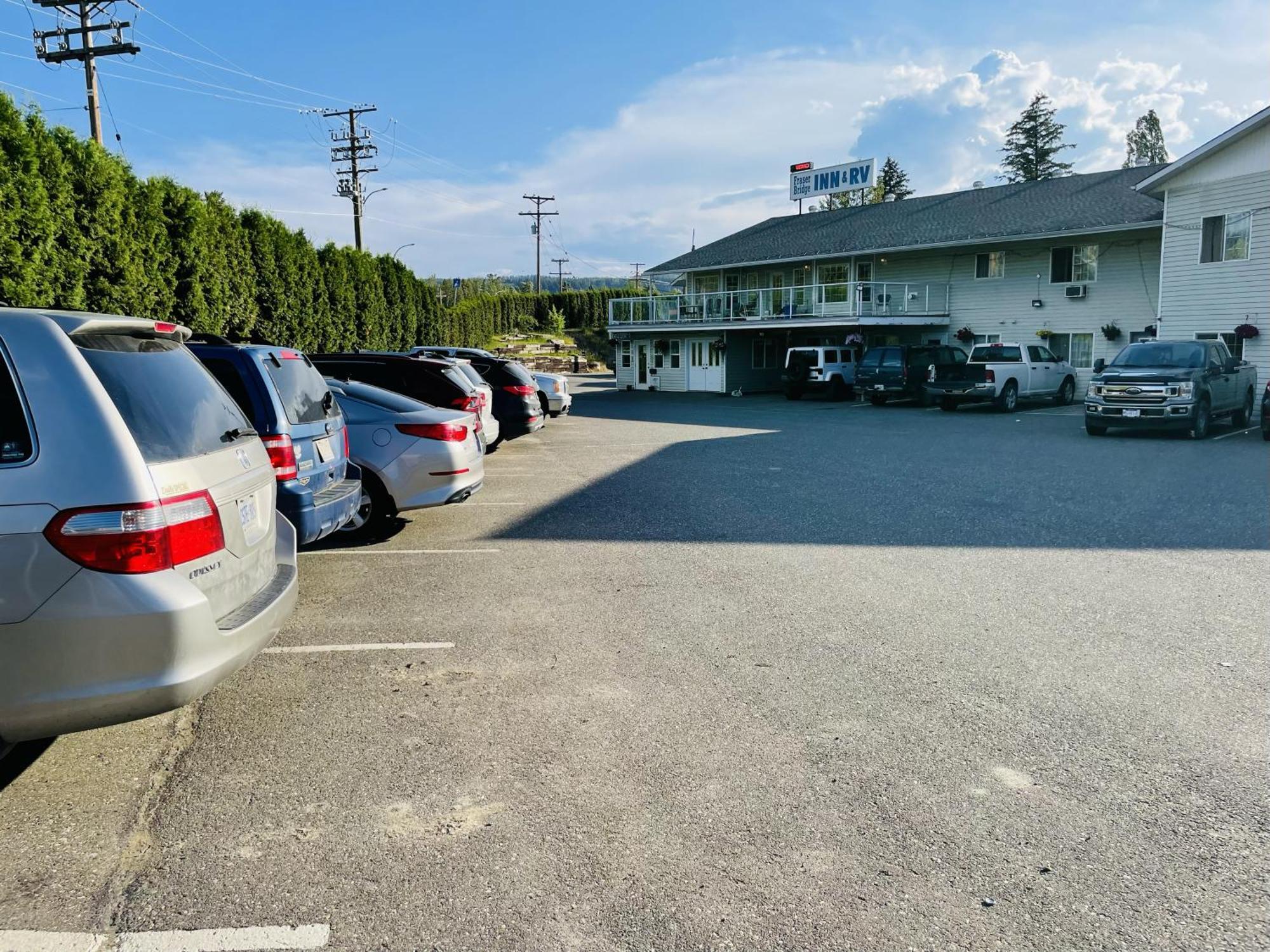 Fraser Bridge Inn Кенель Экстерьер фото